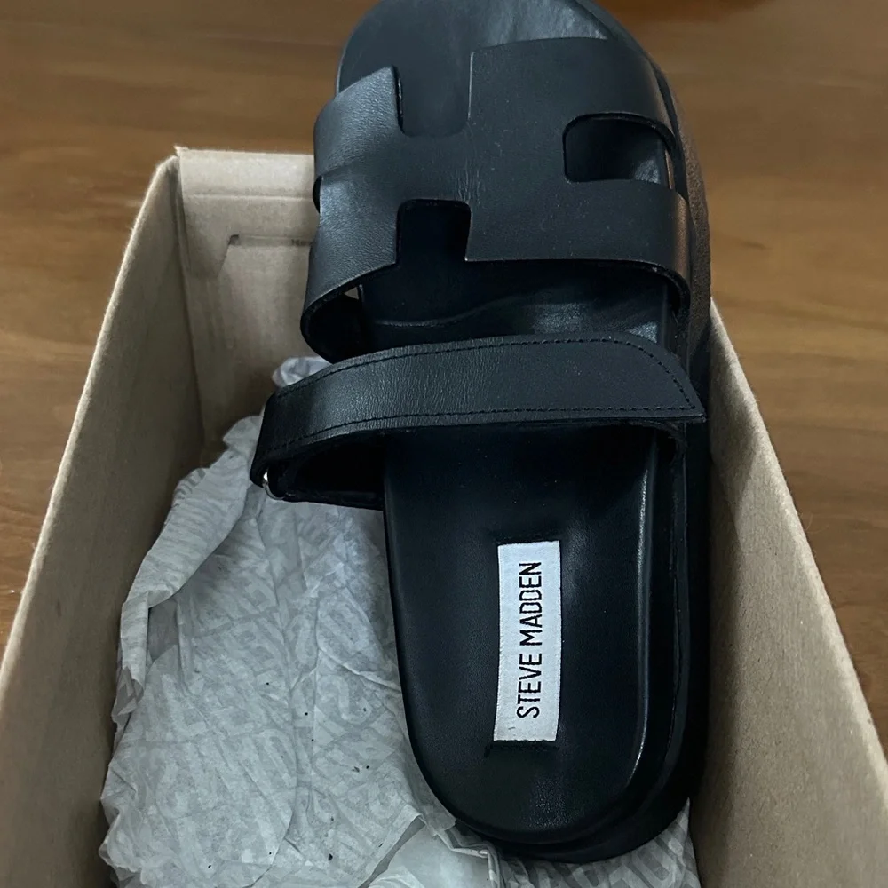 Steve Madden Mayven  Black Leather sandals - Picture 5 of 6